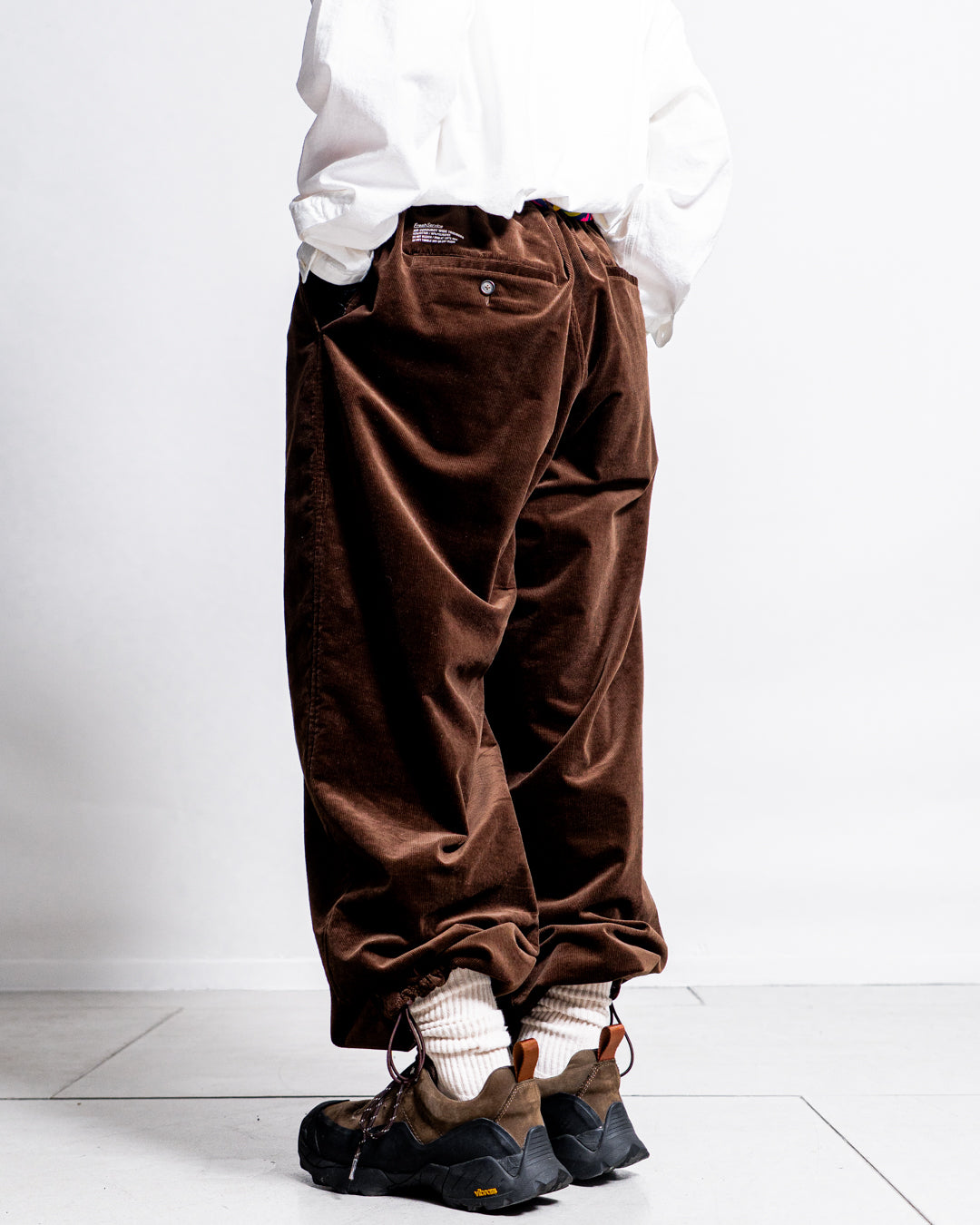 【10.3 sat 11:00 Release】FreshService (フレッシュサービス) AIR CORDUROY WIDE TROUSERS