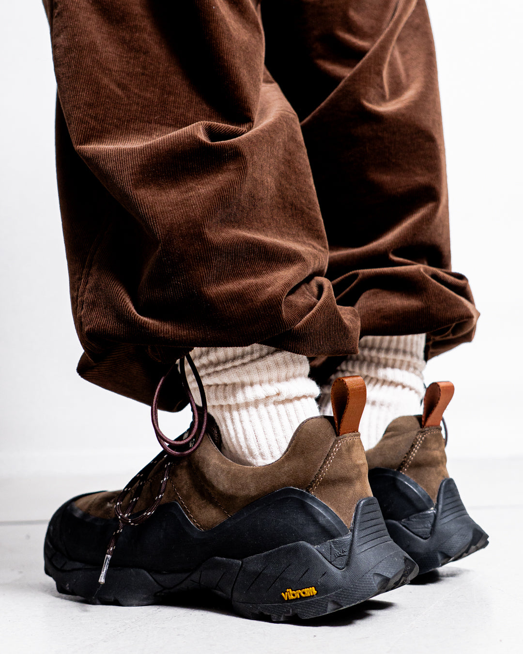 【10.3 sat 11:00 Release】FreshService (フレッシュサービス) AIR CORDUROY WIDE TROUSERS