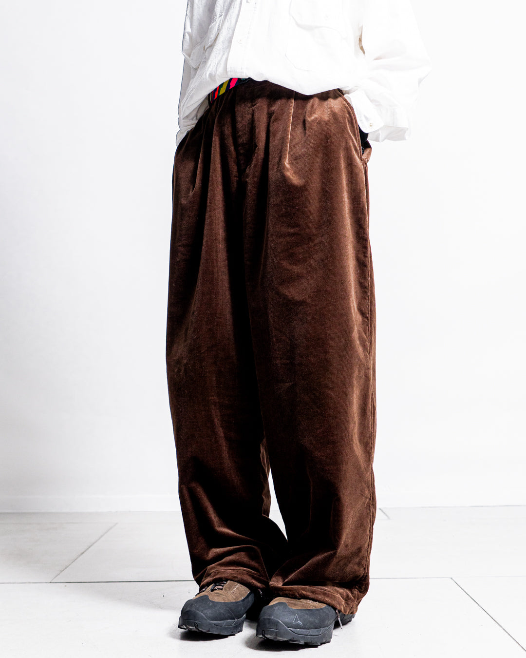 【10.3 sat 11:00 Release】FreshService (フレッシュサービス) AIR CORDUROY WIDE TROUSERS