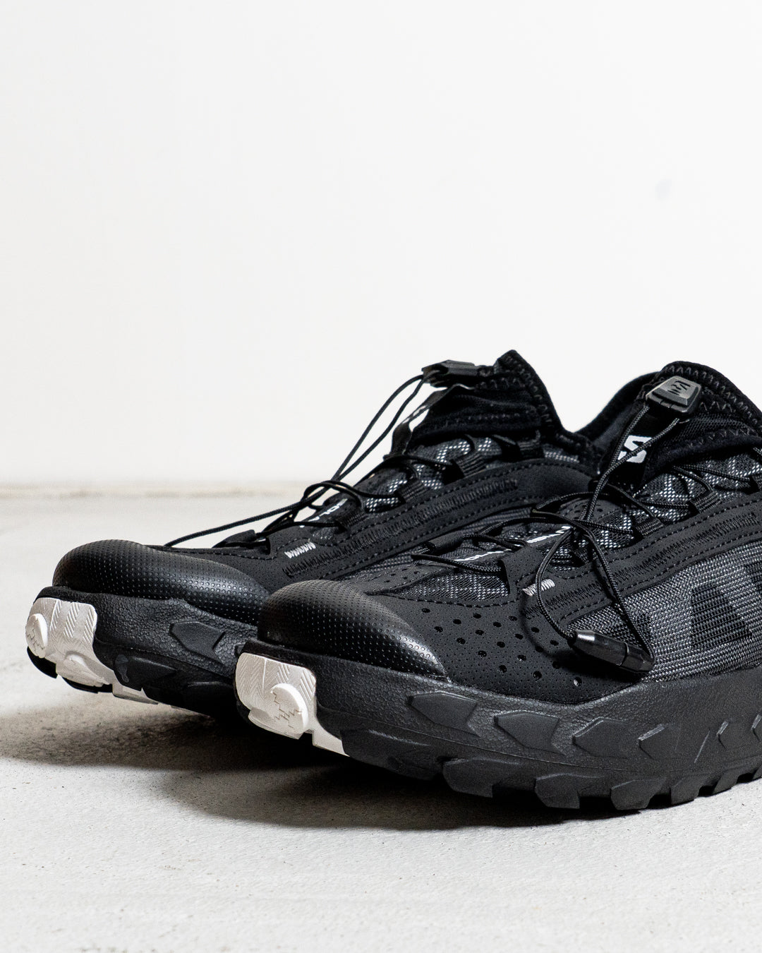 通販] SALOMON (サロモン) SOLAMPHIBIAN Black / Black / Alloy商品
