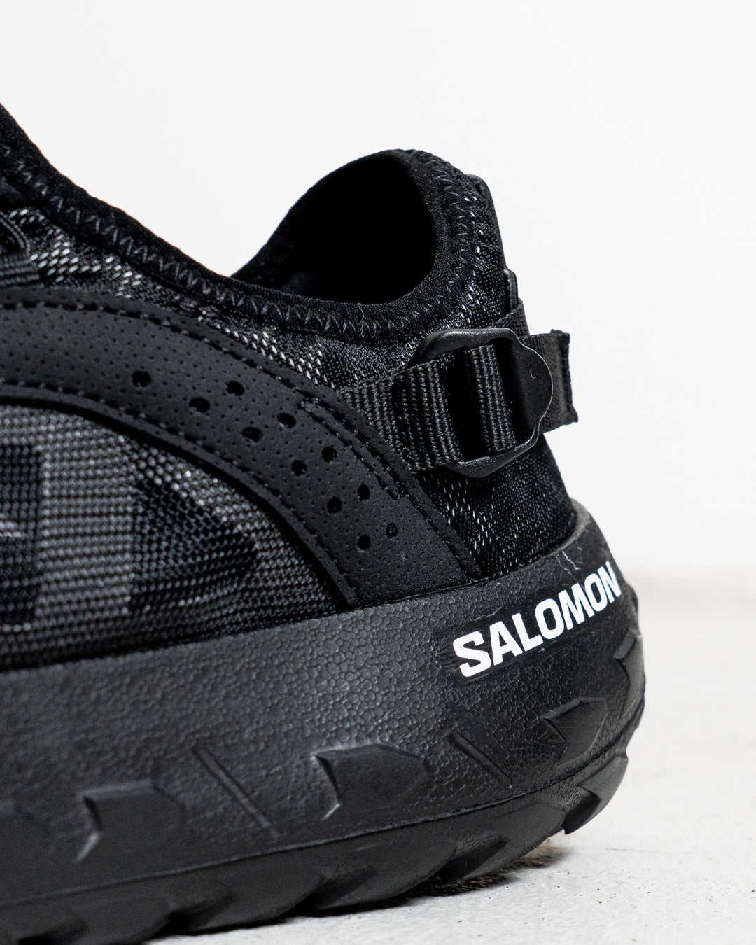 通販] SALOMON (サロモン) SOLAMPHIBIAN Black / Black / Alloy商品