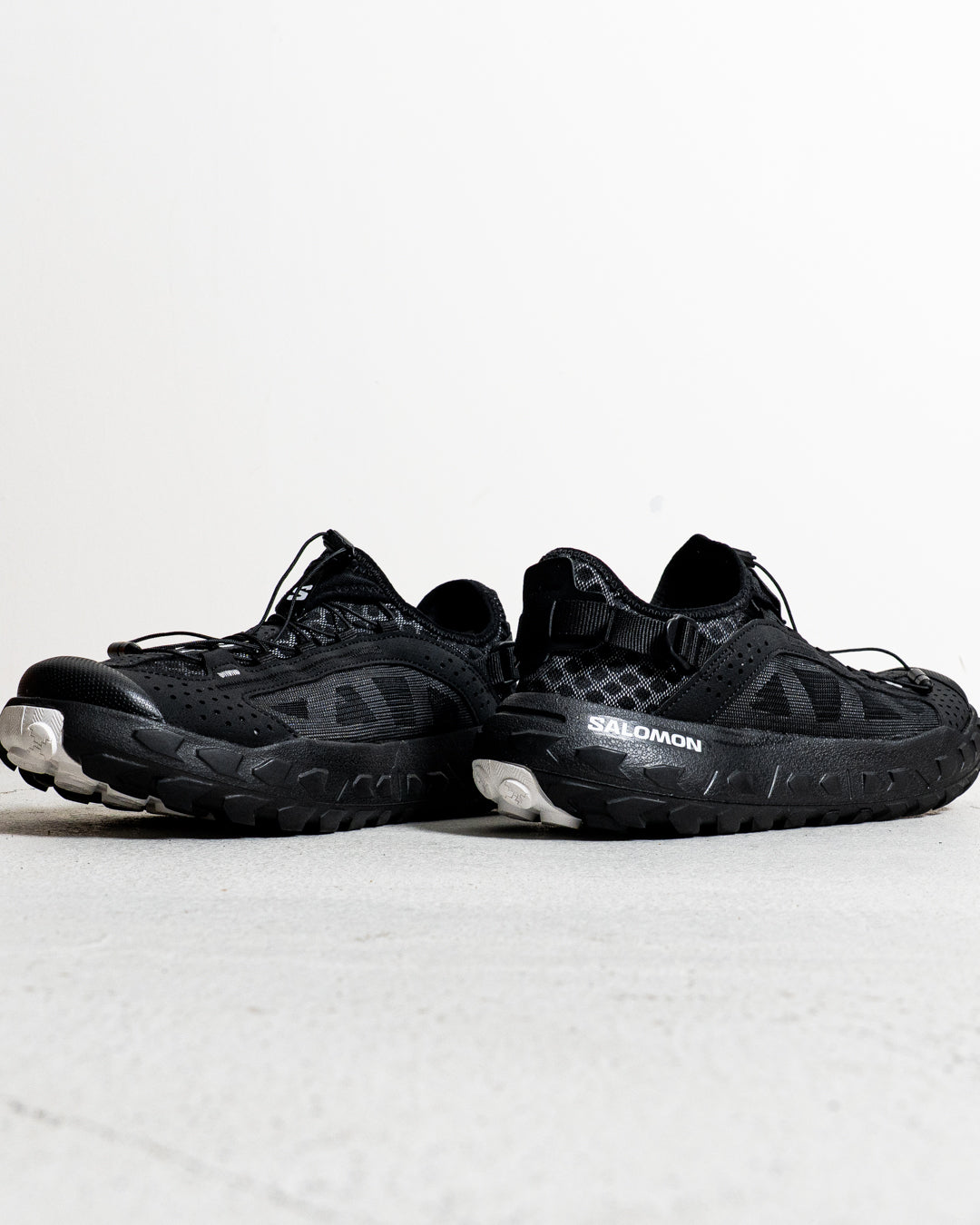 通販] SALOMON (サロモン) SOLAMPHIBIAN Black / Black / Alloy商品