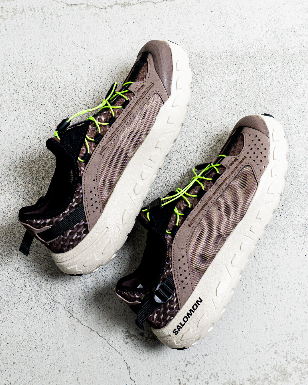 SALOMON SOLAMPHIBIAN Black Coffee / Iron / Rainy Day