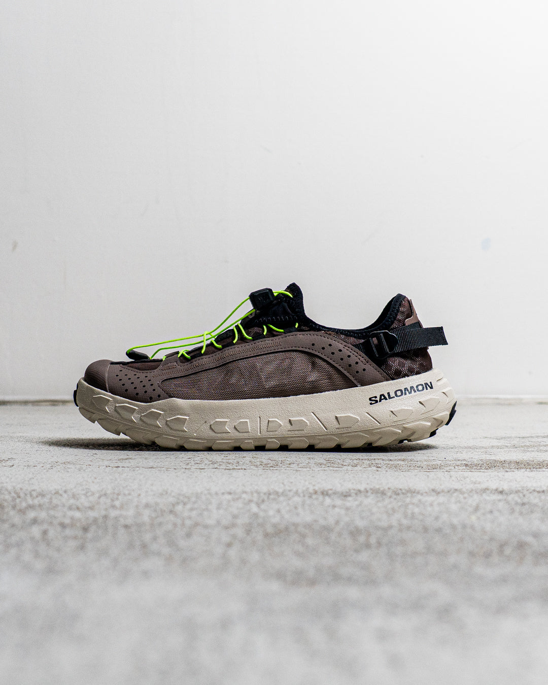 SALOMON SOLAMPHIBIAN Black Coffee / Iron / Rainy Day