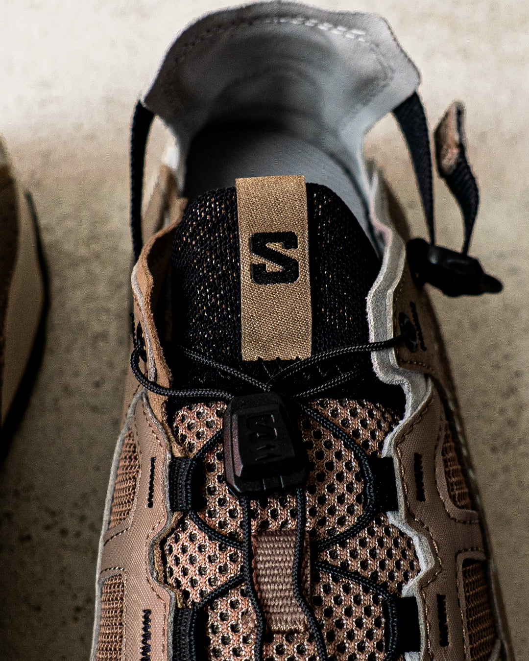 通販] SALOMON (サロモン) TECHAMPHIBIAN 5 Walnut / Wrought Iron