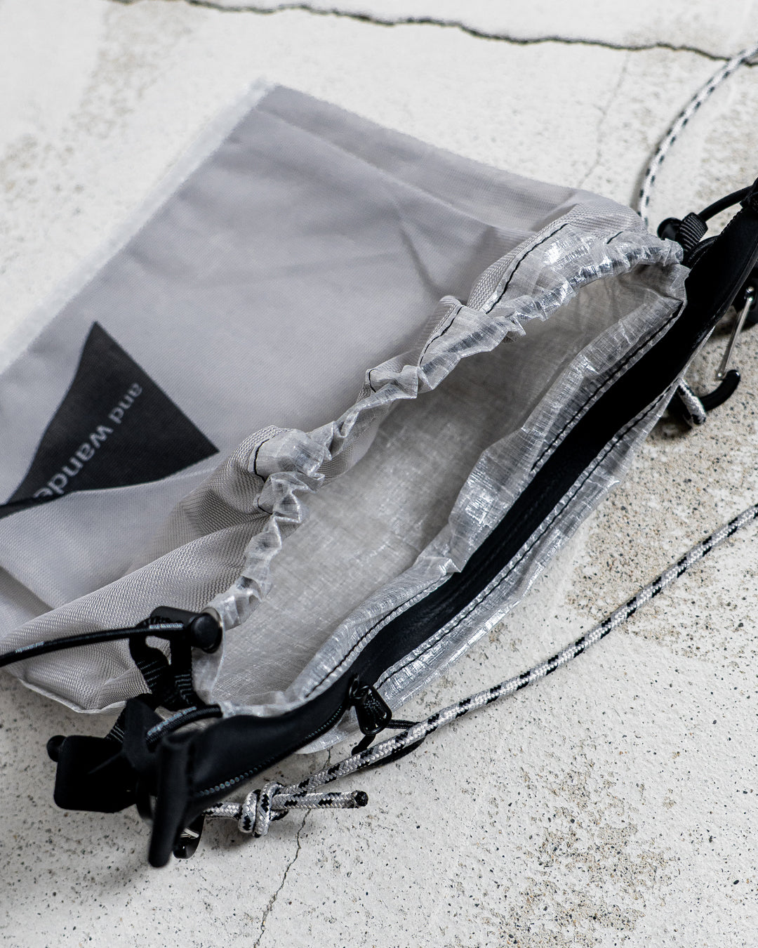 and wander UL sacoche with Dyneema