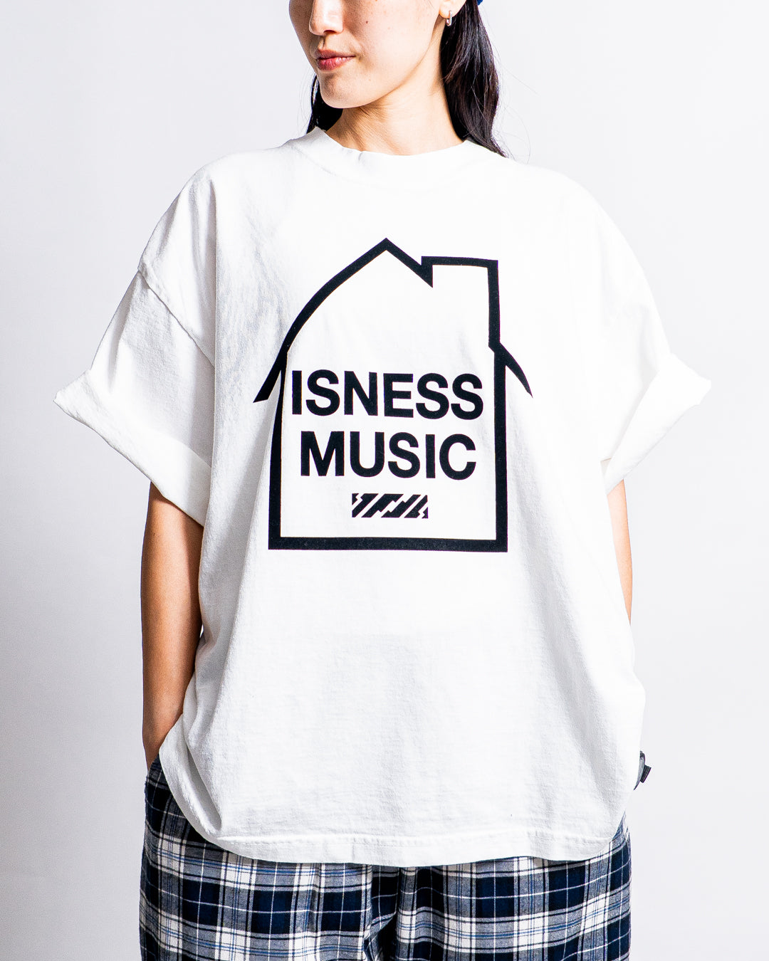 ISNESS MUSIC LOGO T-SHIRT FT