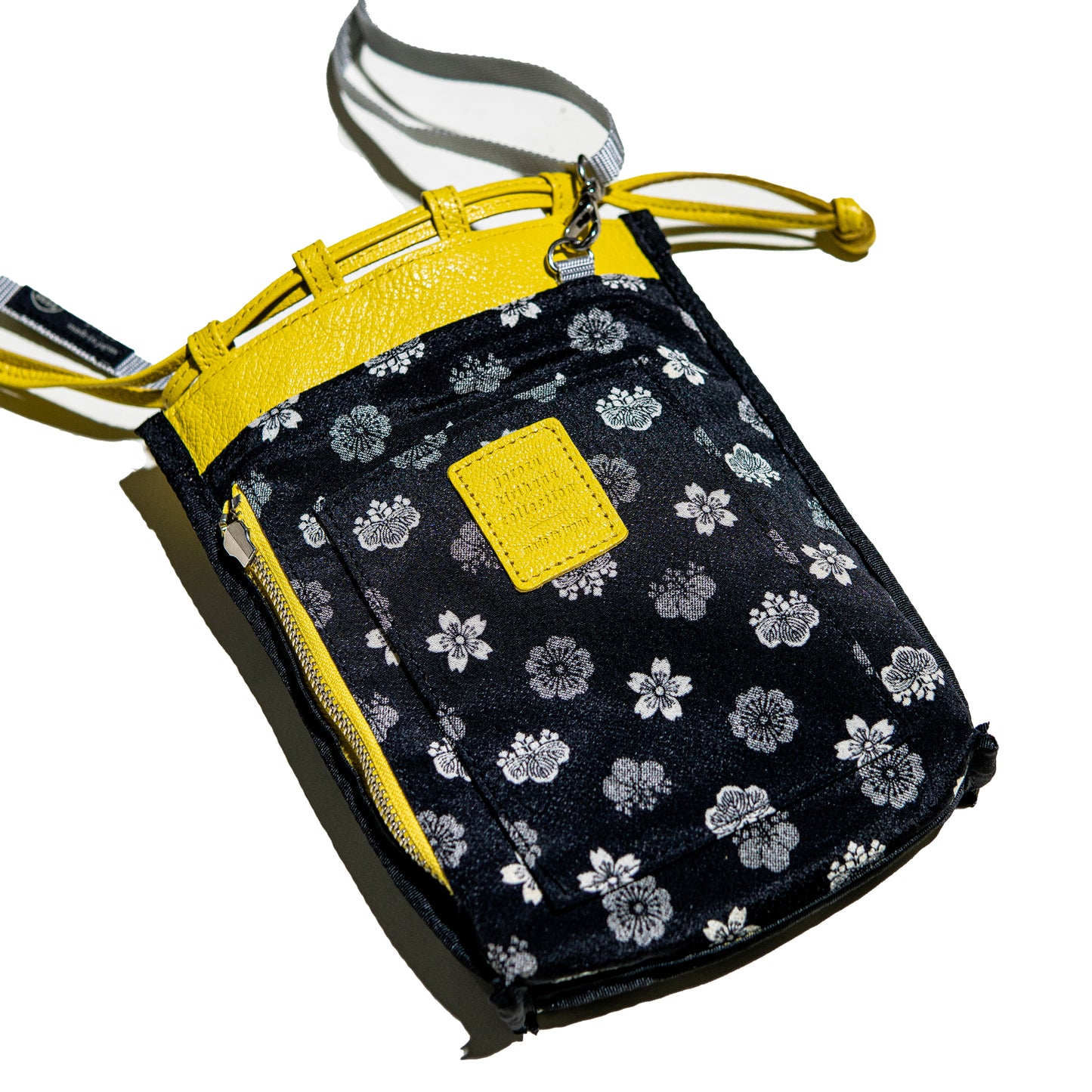 WKW kakuji kinchaku 25  "REINOMONO"