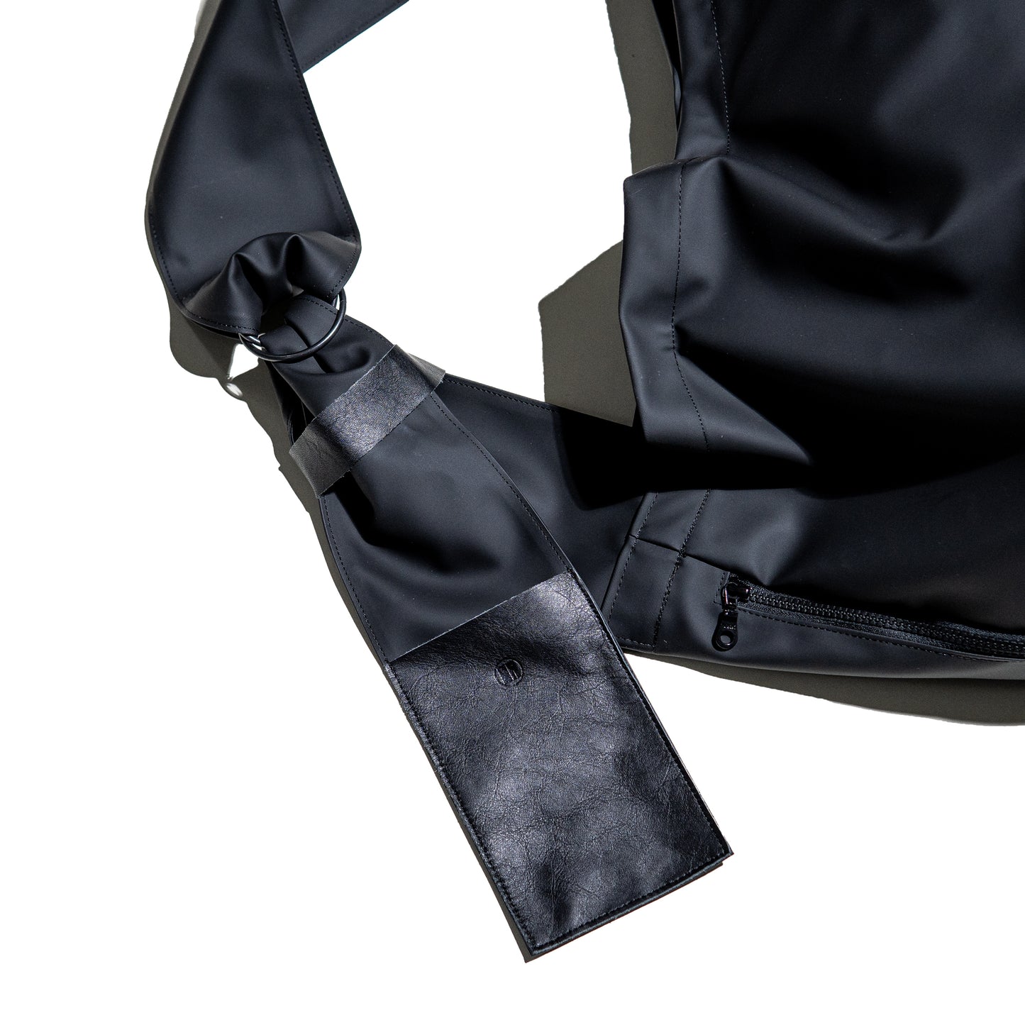 TASUKI SHOULDER <NO.0> Available in avariety of materials.