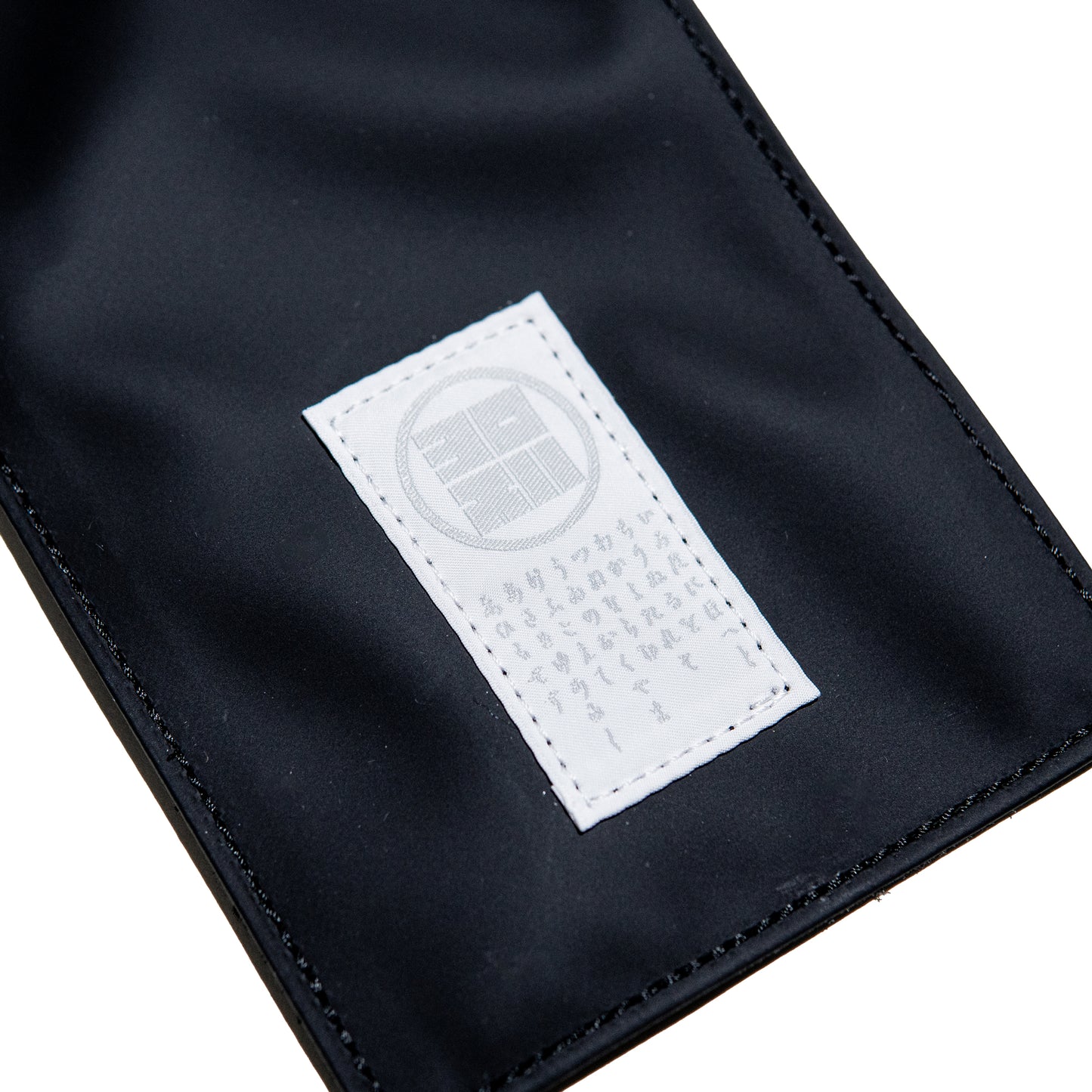 TASUKI SHOULDER <NO.0> Available in avariety of materials.