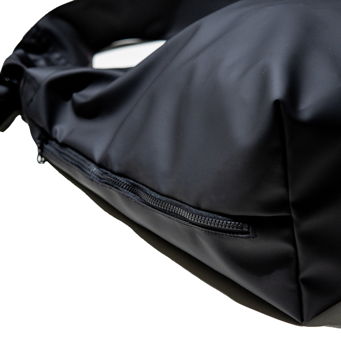 TASUKI SHOULDER <NO.1> Available in avariety of materials.