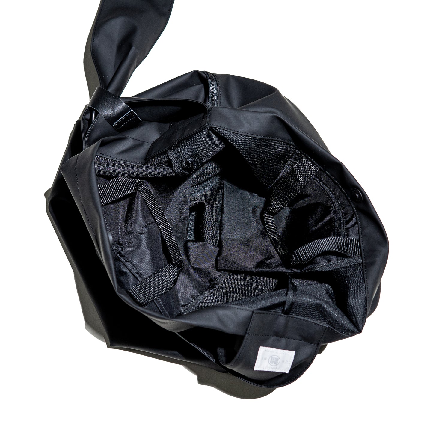 TASUKI SHOULDER <NO.1> Available in avariety of materials.