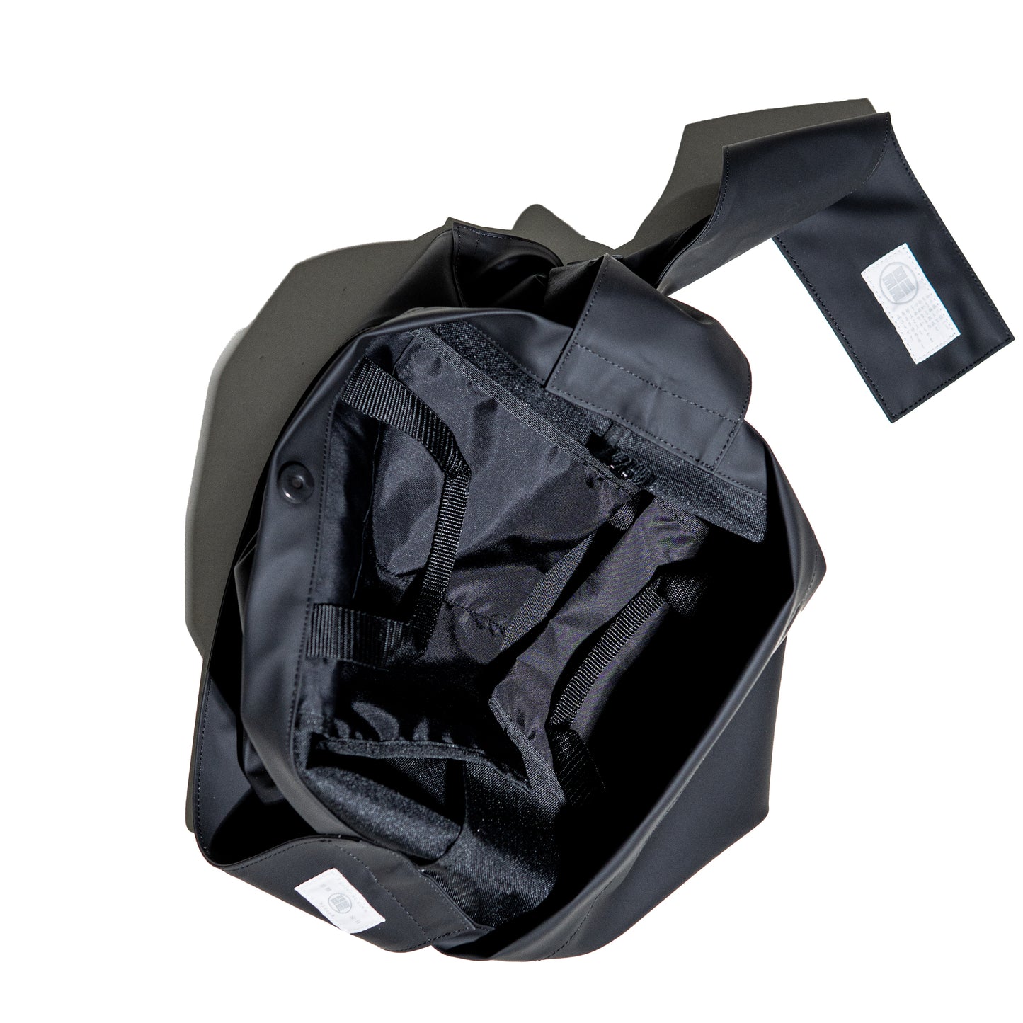 TASUKI SHOULDER <NO.2> Available in avariety of materials.