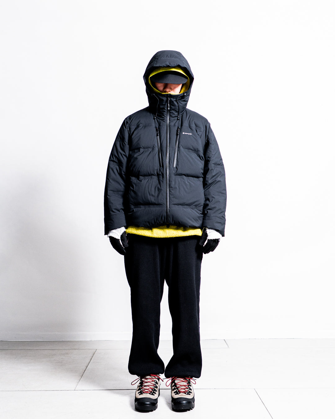 snow peak Seamless Hooded Down Jacket