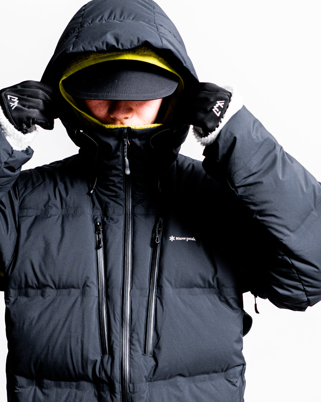 snow peak Seamless Hooded Down Jacket