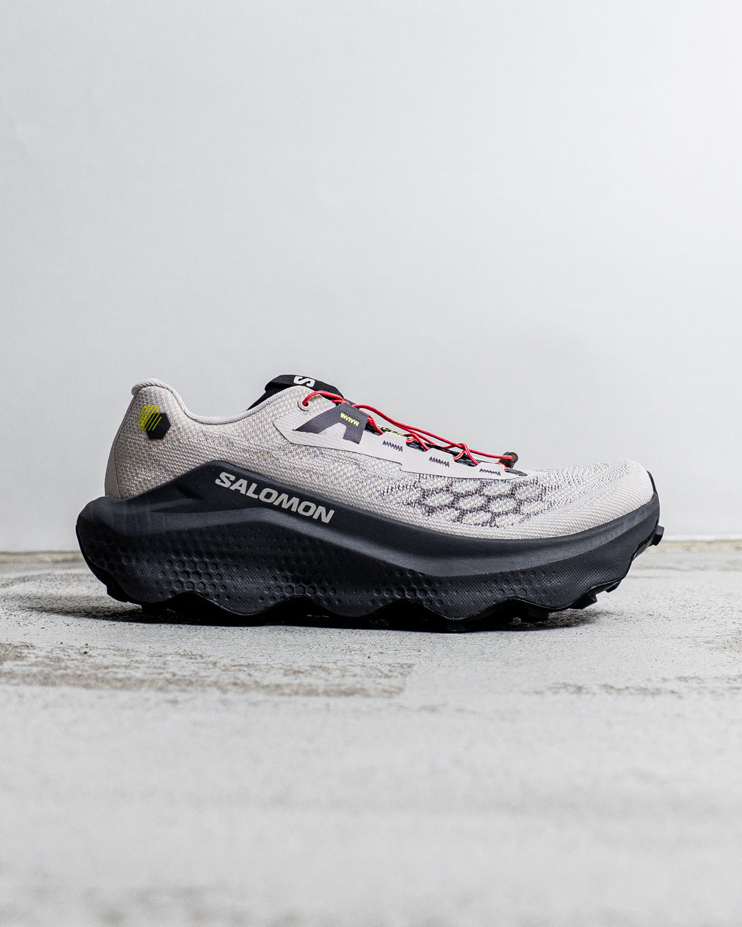 SALOMON ULTRA GLIDE 4 / Lilac Ash / Excalibur / Pink Yarrow