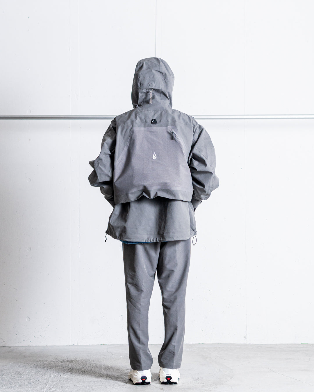 CMF OUTDOOR GARMENT MID NIGHT SHELL COEXIST