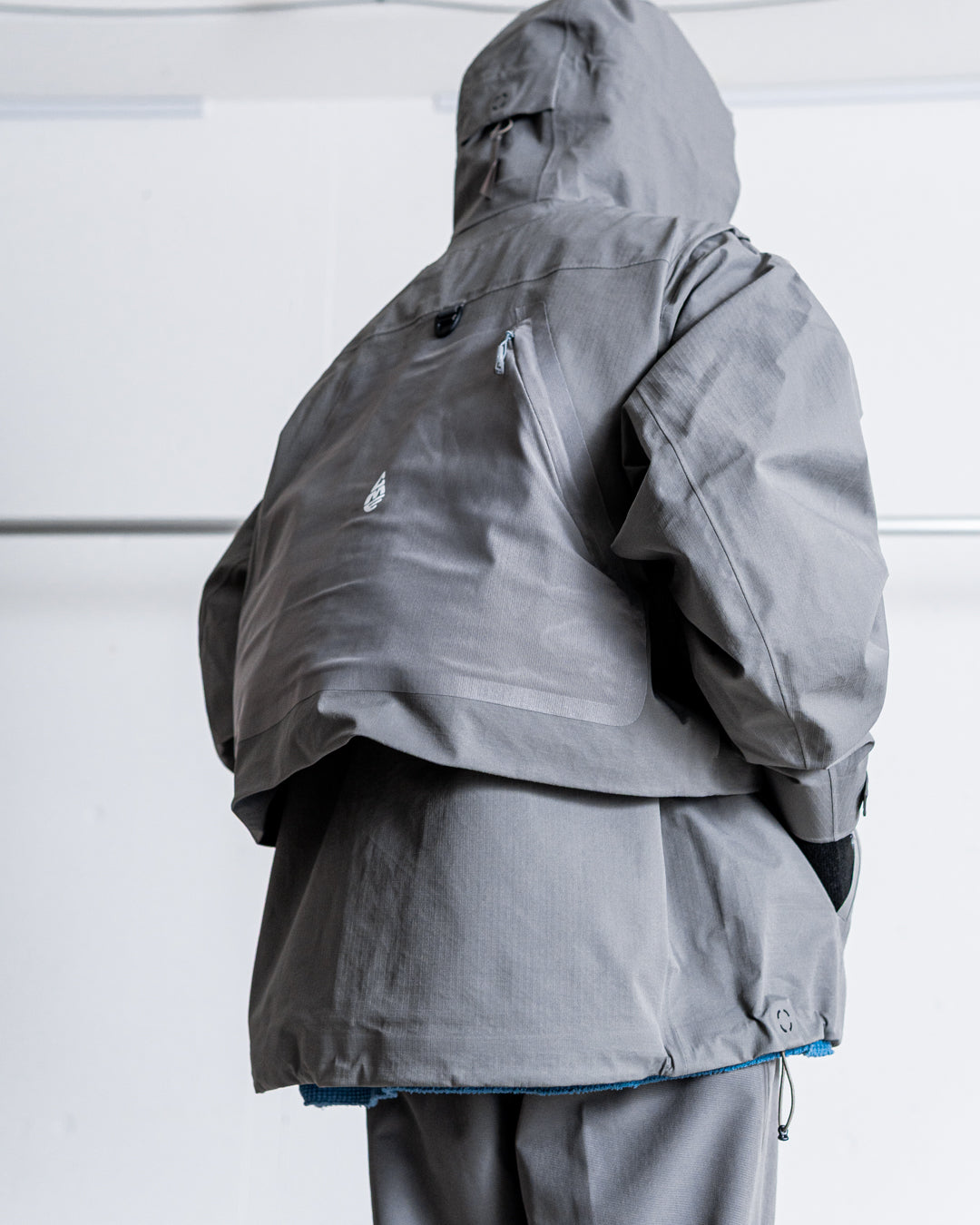 CMF OUTDOOR GARMENT MID NIGHT SHELL COEXIST