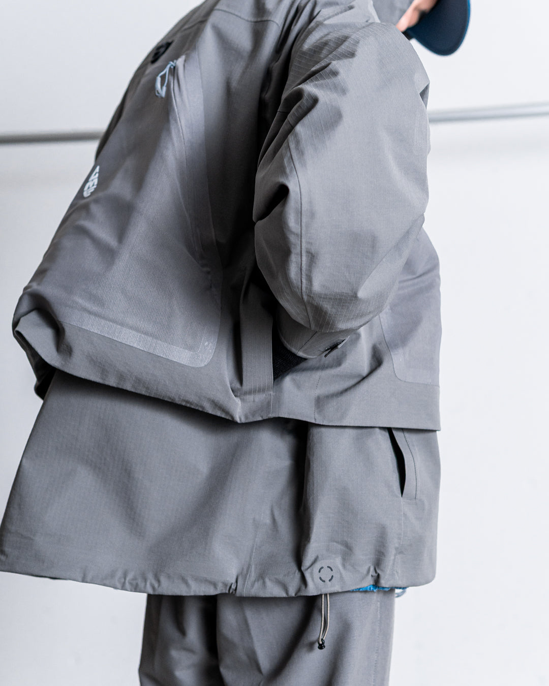 CMF OUTDOOR GARMENT MID NIGHT SHELL COEXIST