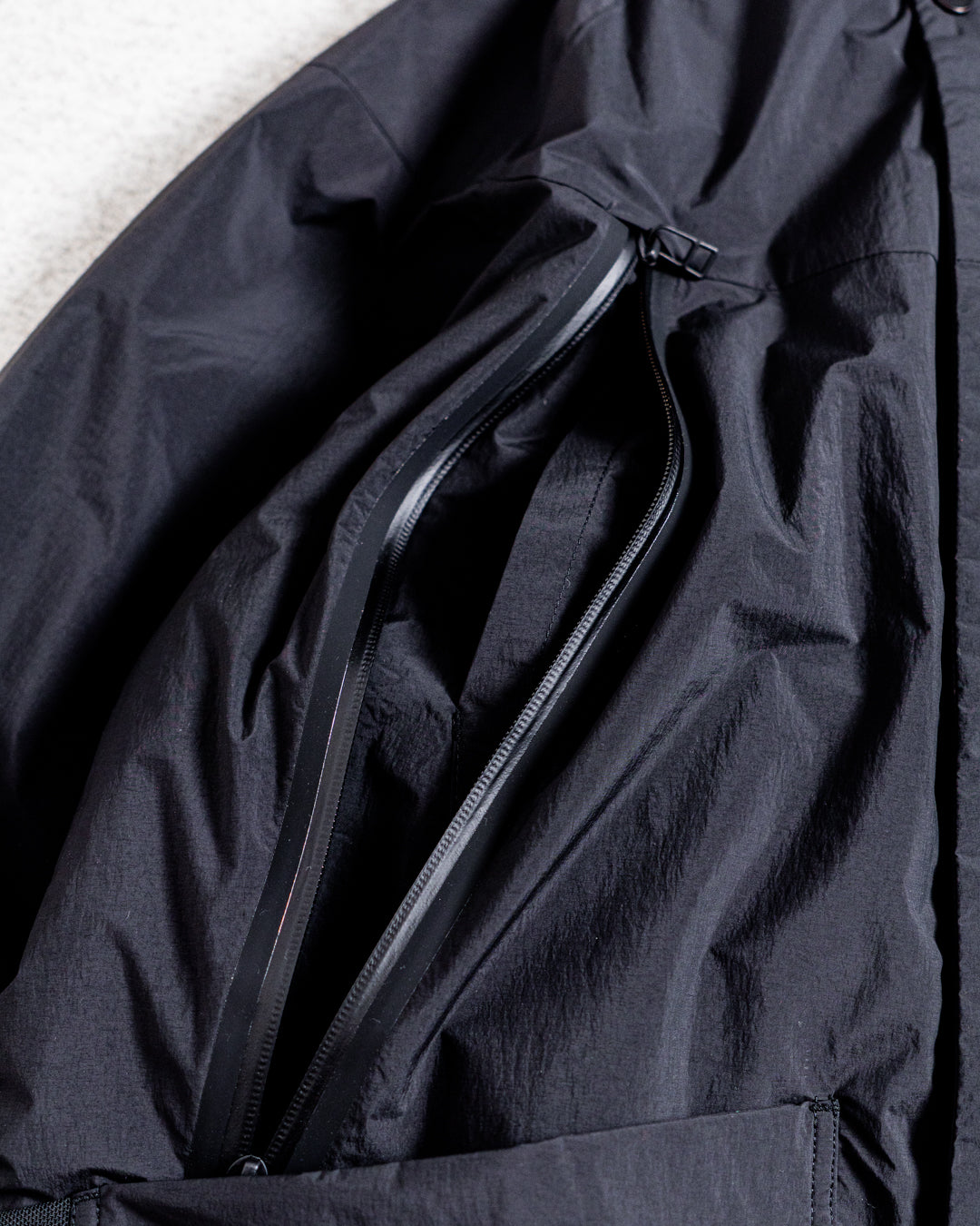 wfeld Powder-Touch Nylon PrimaLoft Jacket