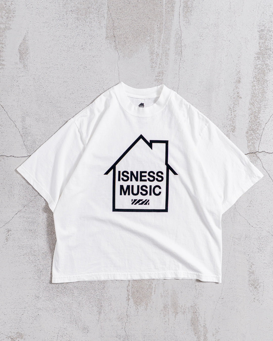 ISNESS MUSIC LOGO T-SHIRT FT
