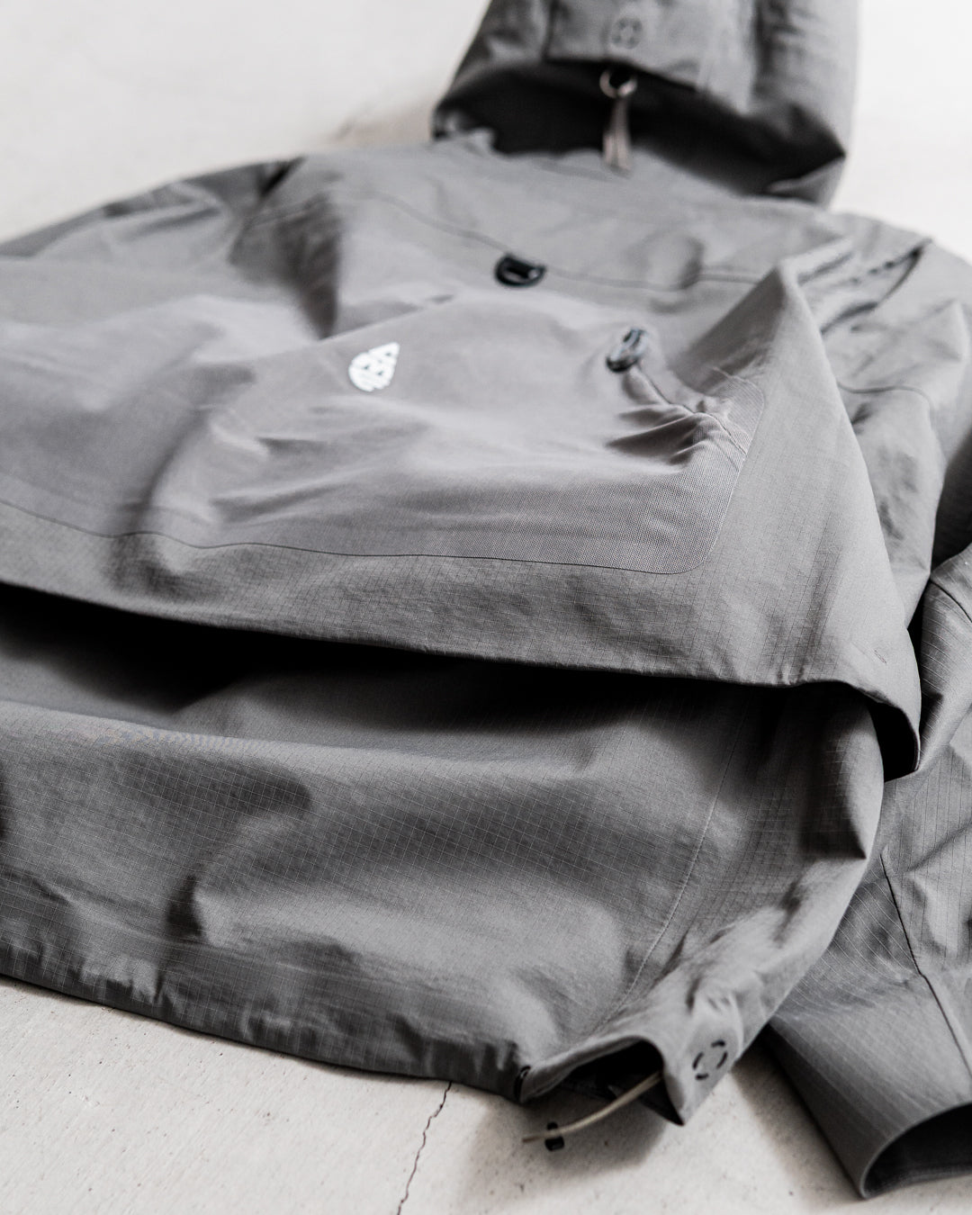 CMF OUTDOOR GARMENT MID NIGHT SHELL COEXIST