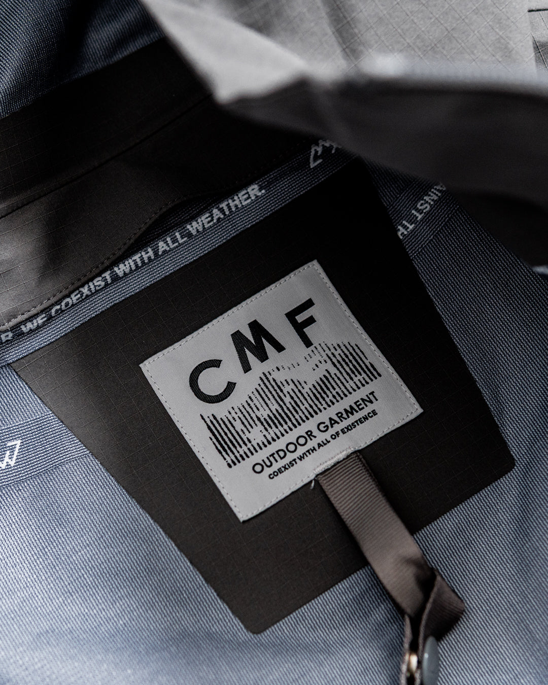 CMF OUTDOOR GARMENT MID NIGHT SHELL COEXIST
