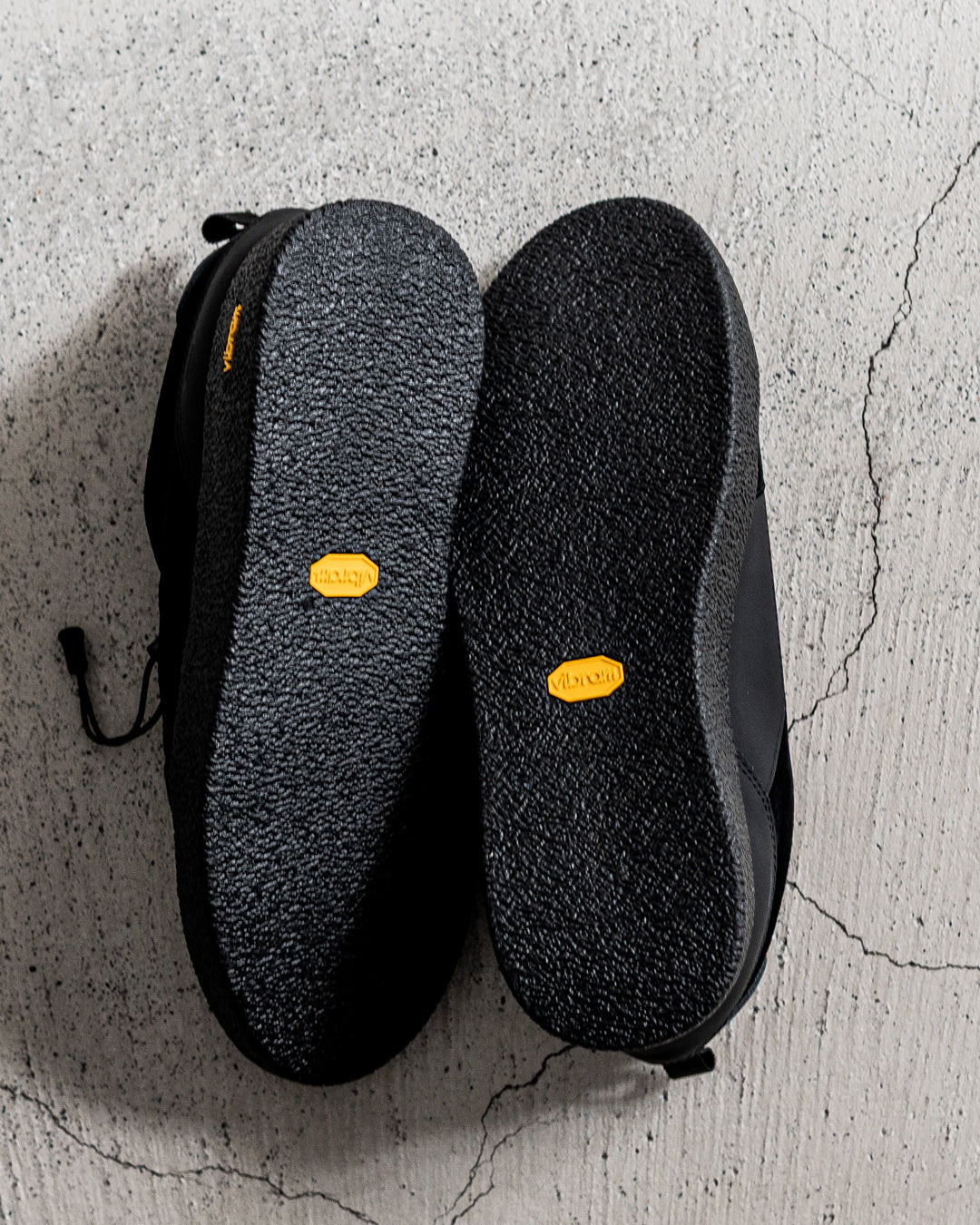 suncore ib court light DPX - BLACK