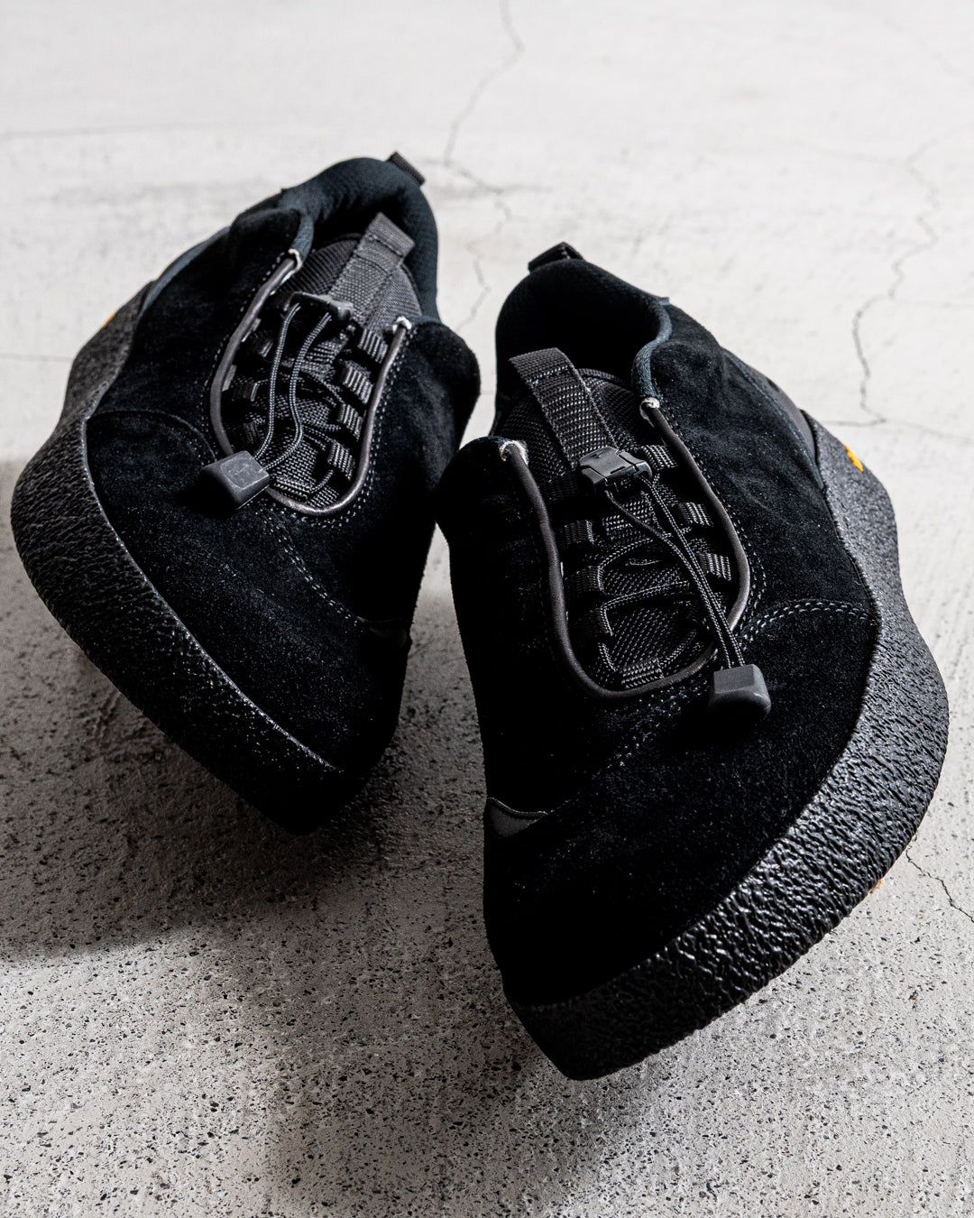 suncore ib court light DPX - BLACK