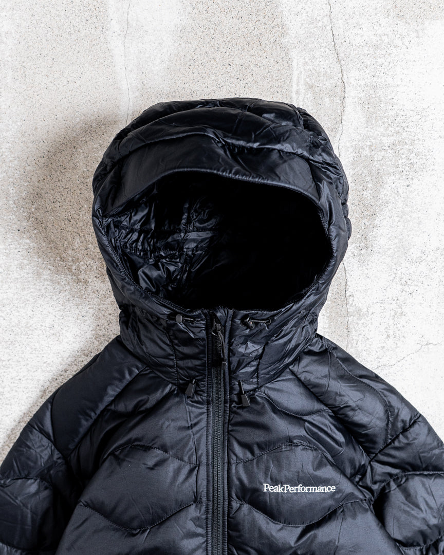Peak Performance  Helium Down Hood Jacket
