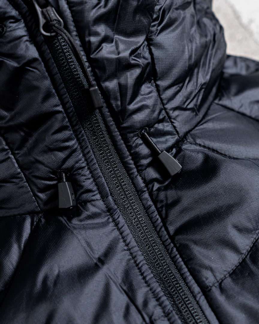 Peak Performance  Helium Down Hood Jacket