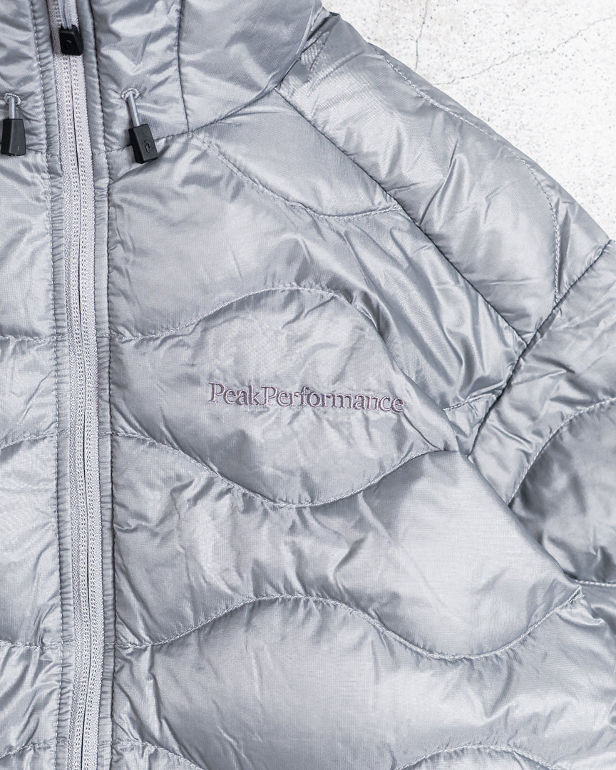 Peak Performance  Helium Down Hood Jacket