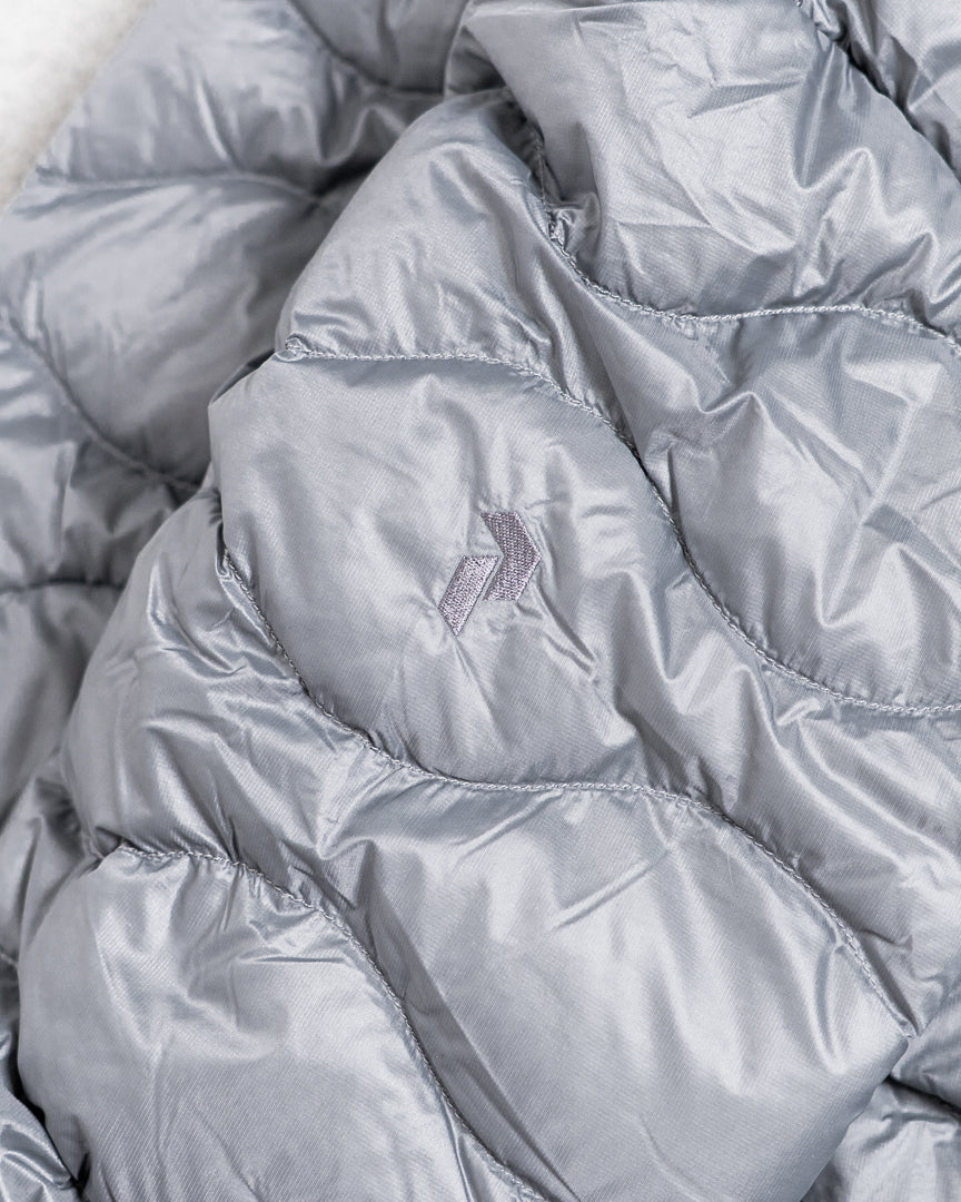 Peak Performance  Helium Down Hood Jacket