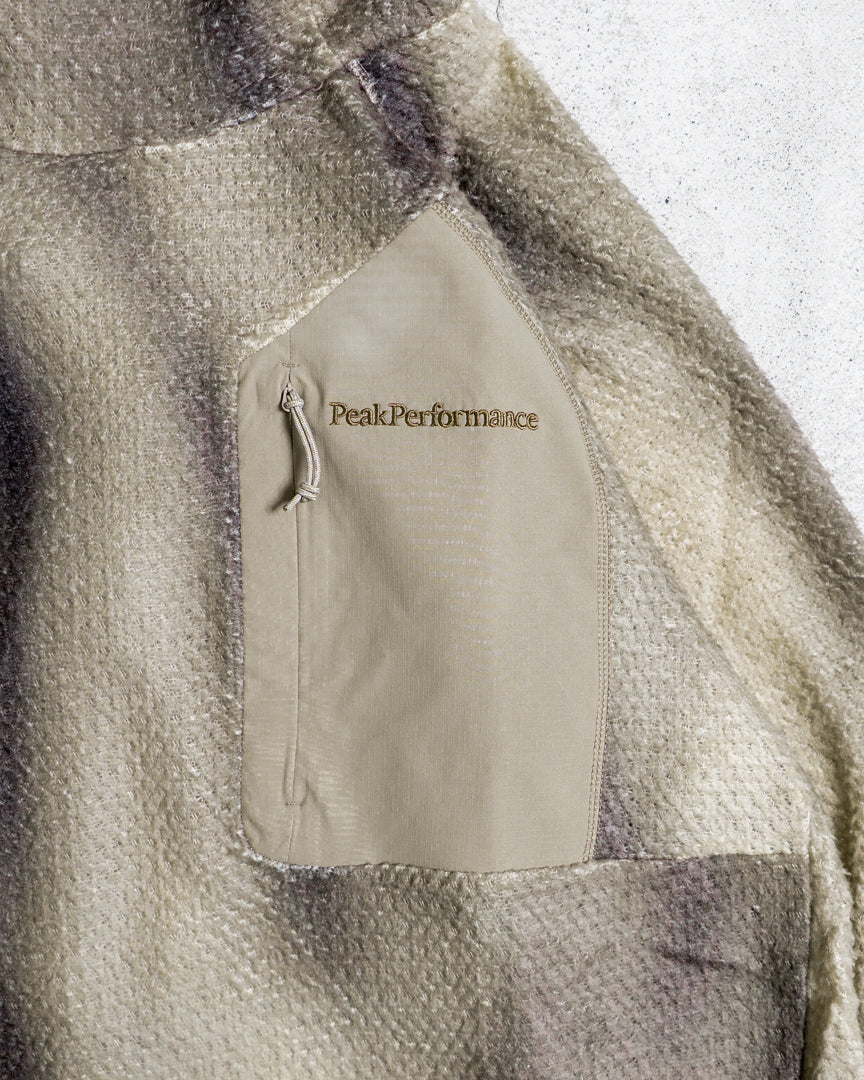 Peak Performance AOP Freelight Alpha Hood