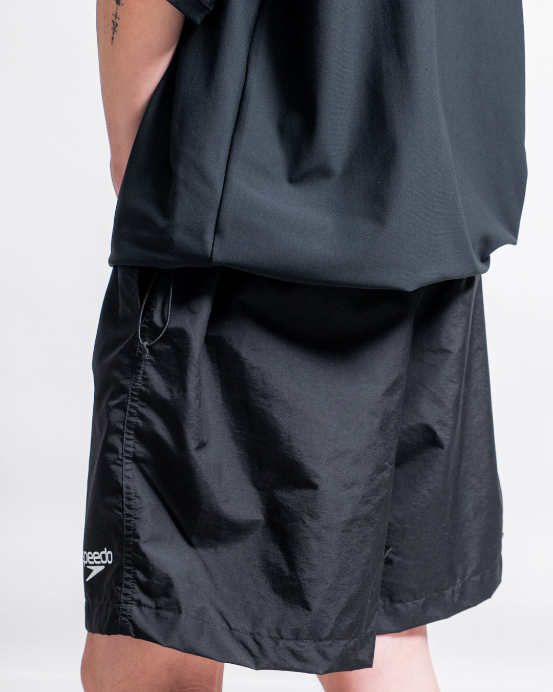 【Hybrid Tee / 水陸両用】Speedo (スピード) STAY FIT RASH GUARD CORD TEE