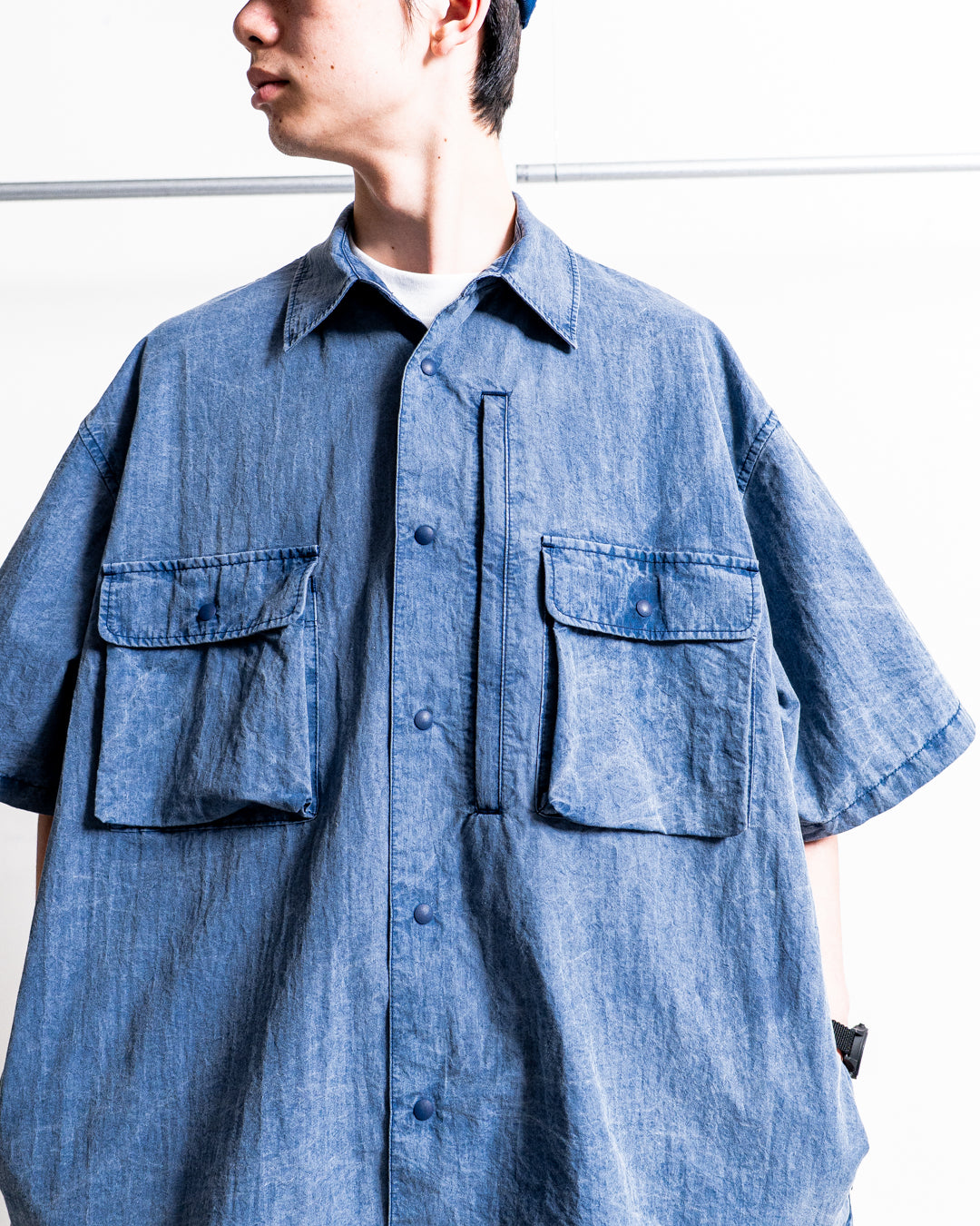 is-ness Pigment-Dyed Short-Sleeve Shirt
