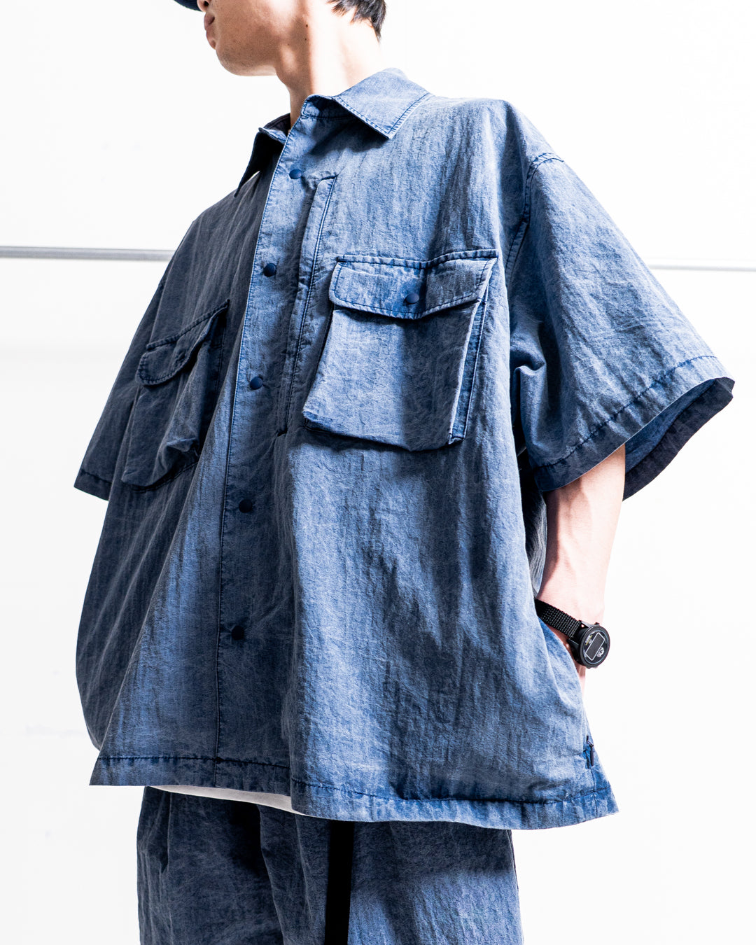 is-ness Pigment-Dyed Short-Sleeve Shirt