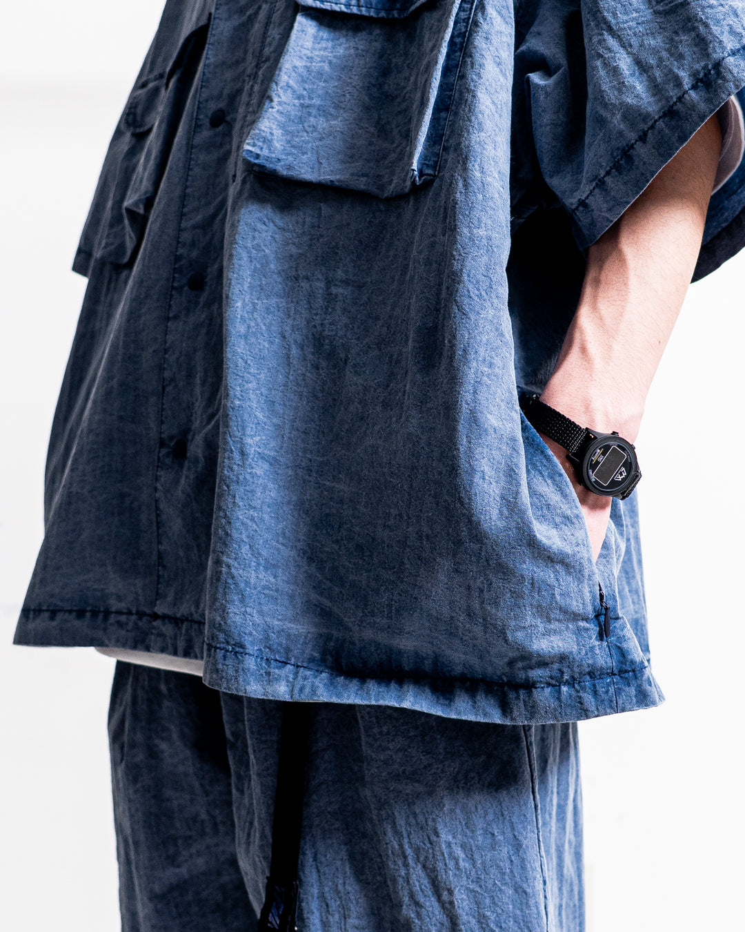 is-ness Pigment-Dyed Short-Sleeve Shirt