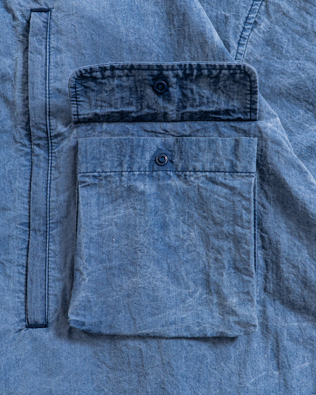 is-ness Pigment-Dyed Short-Sleeve Shirt