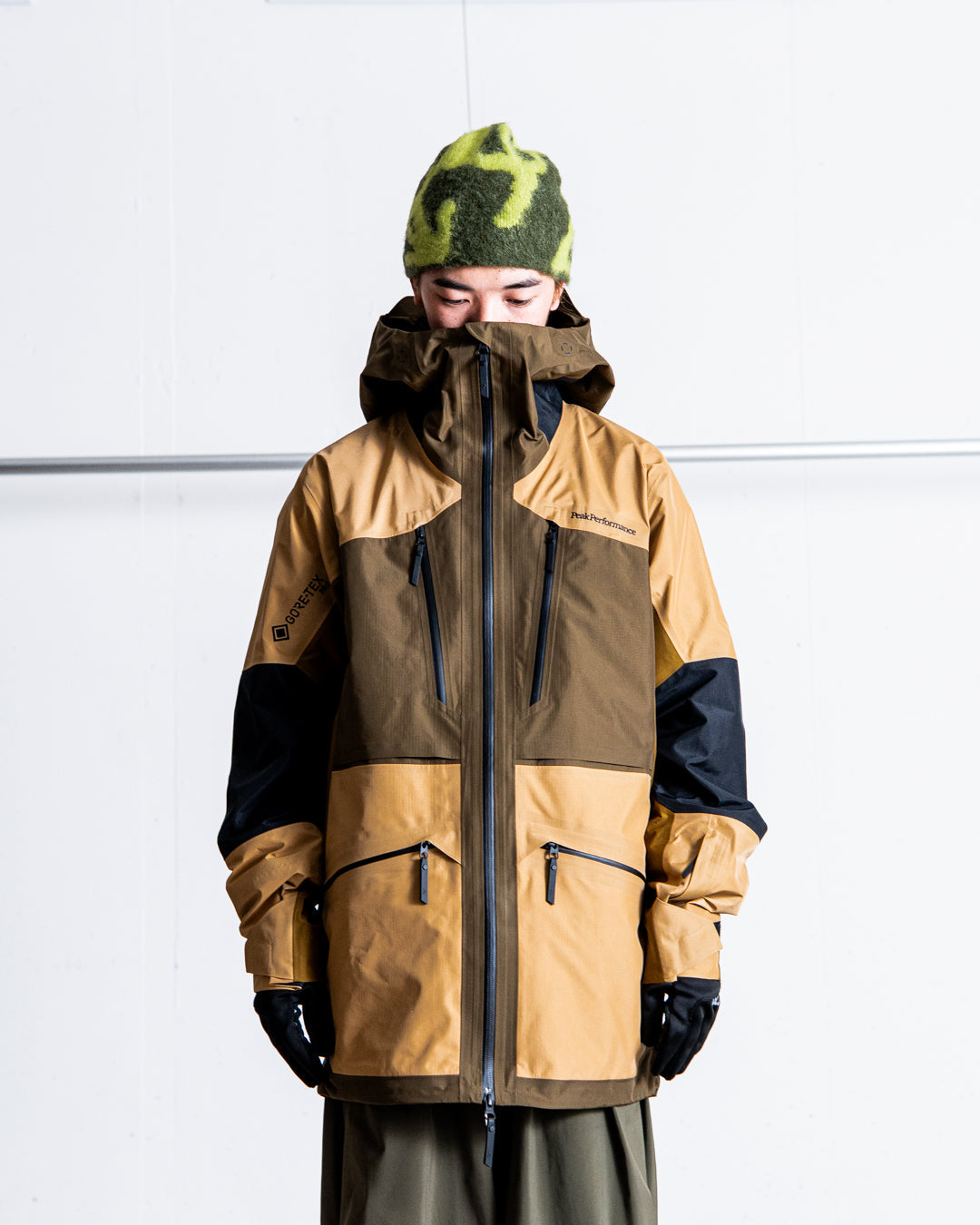 通販] Peak Performance (ピーク パフォーマンス) Trail 3L Hipe