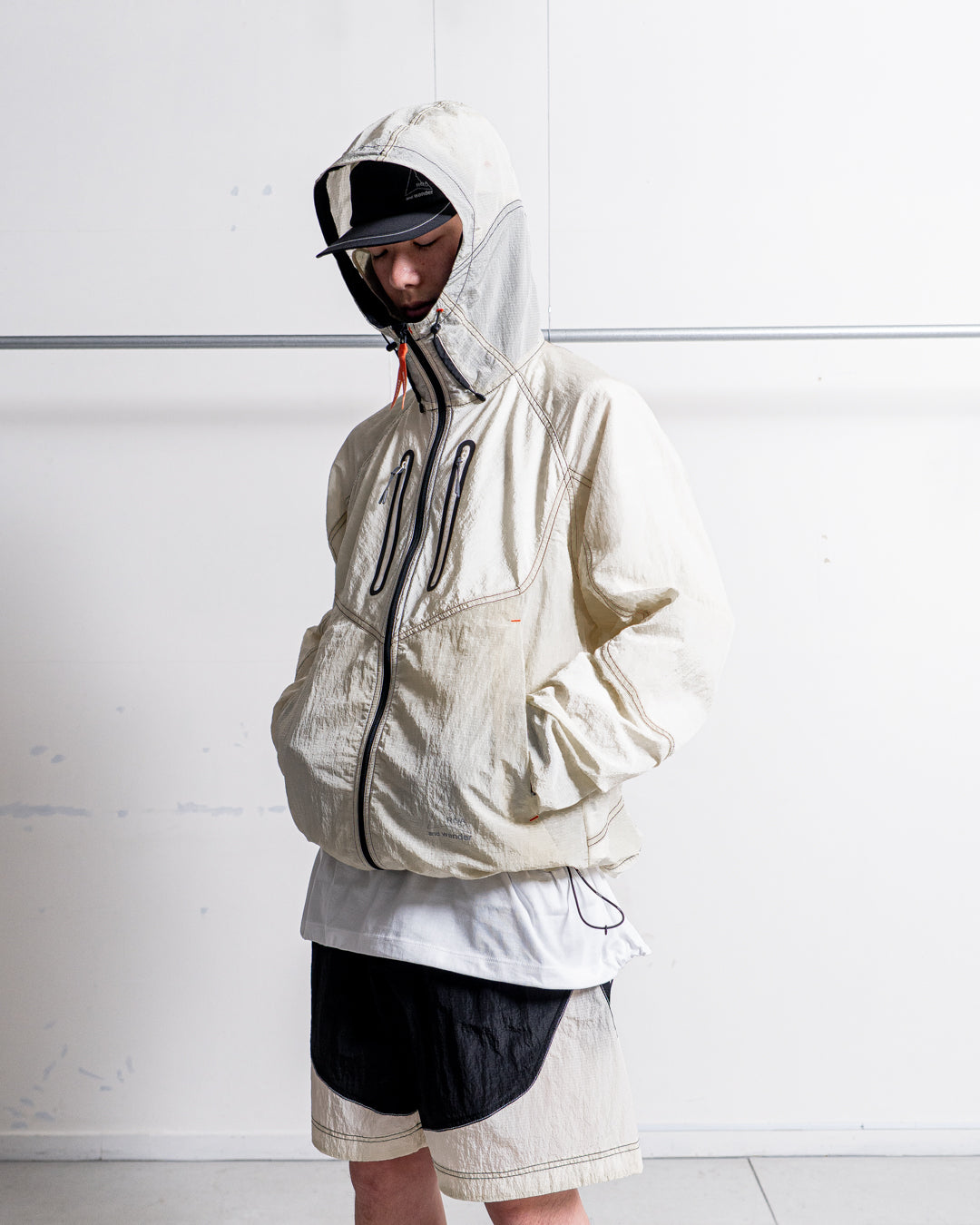 【collabolation】ROA × and wander ripstop wind jacket