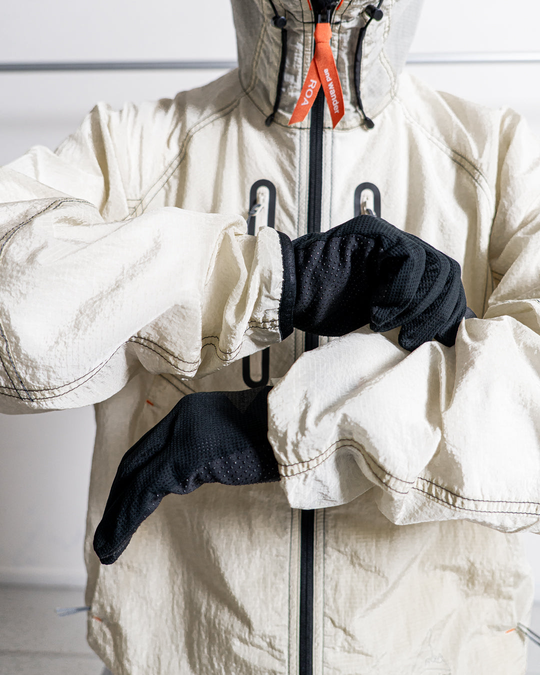 【collabolation】ROA × and wander ripstop wind jacket