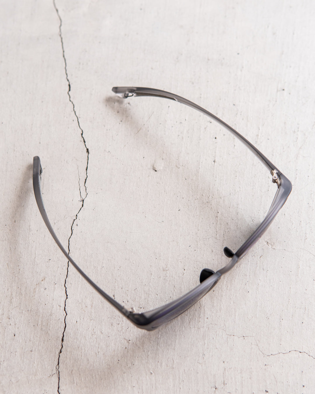 OWL MILS Izanagi : MATTE WHITE GRAY / PURPLE GRAY