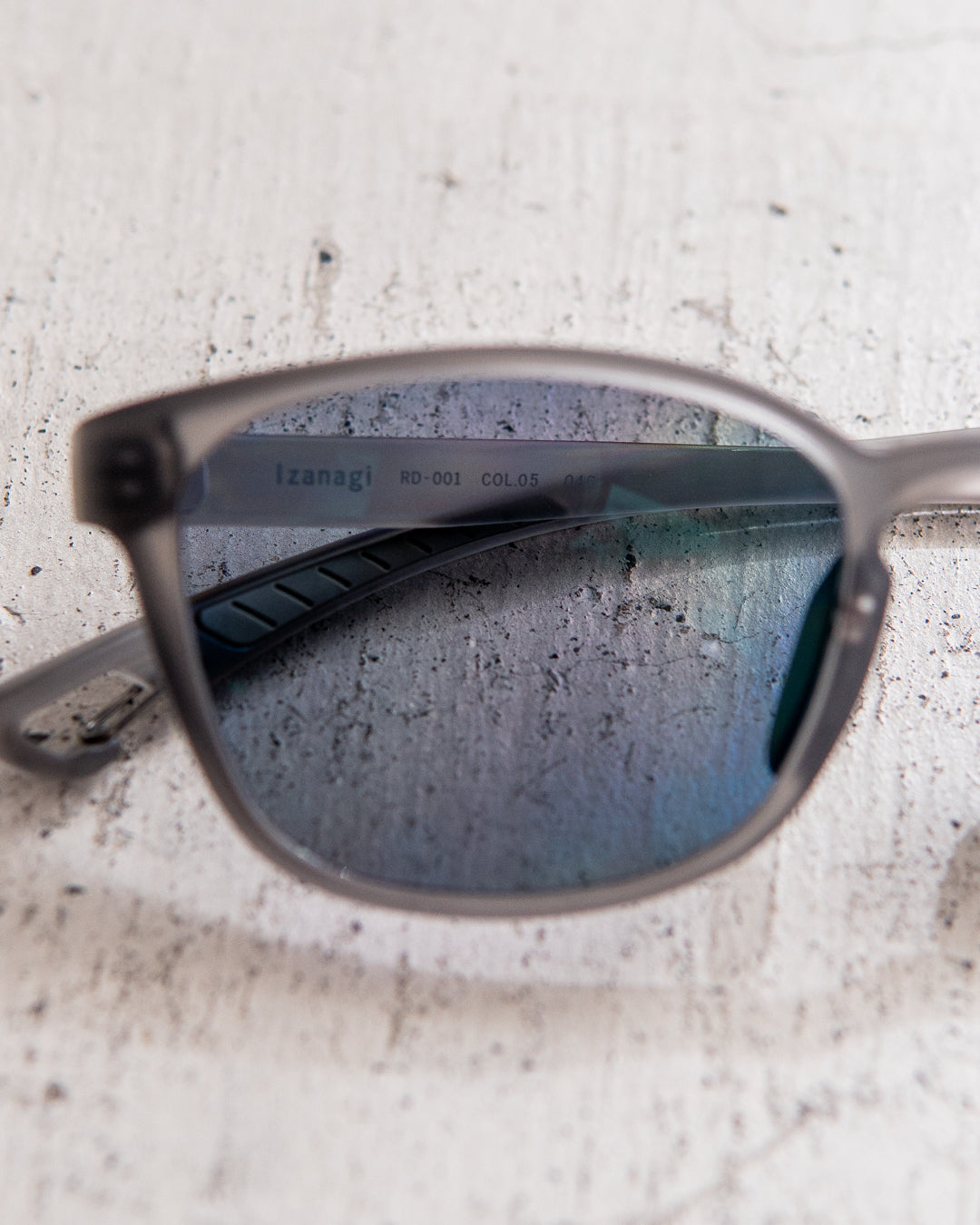 OWL MILS Izanagi : MATTE WHITE GRAY / PURPLE GRAY