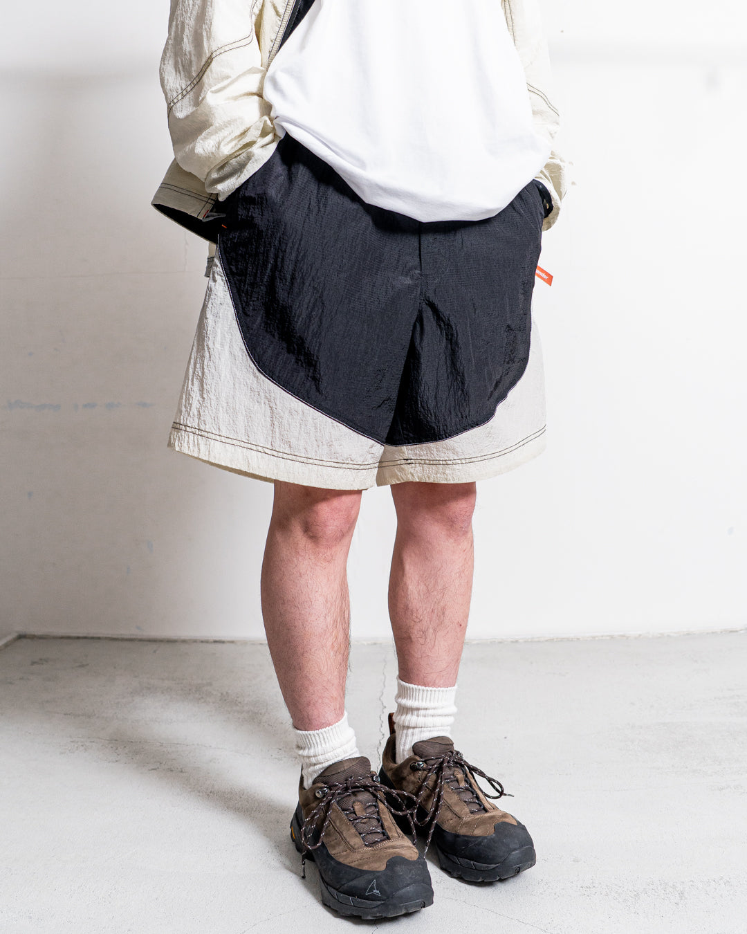 【collabolation】ROA × and wander ripstop wind short pants