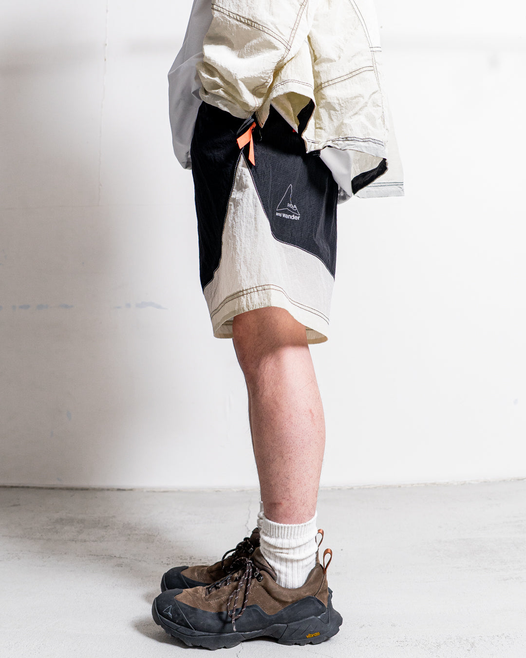 【collabolation】ROA × and wander ripstop wind short pants