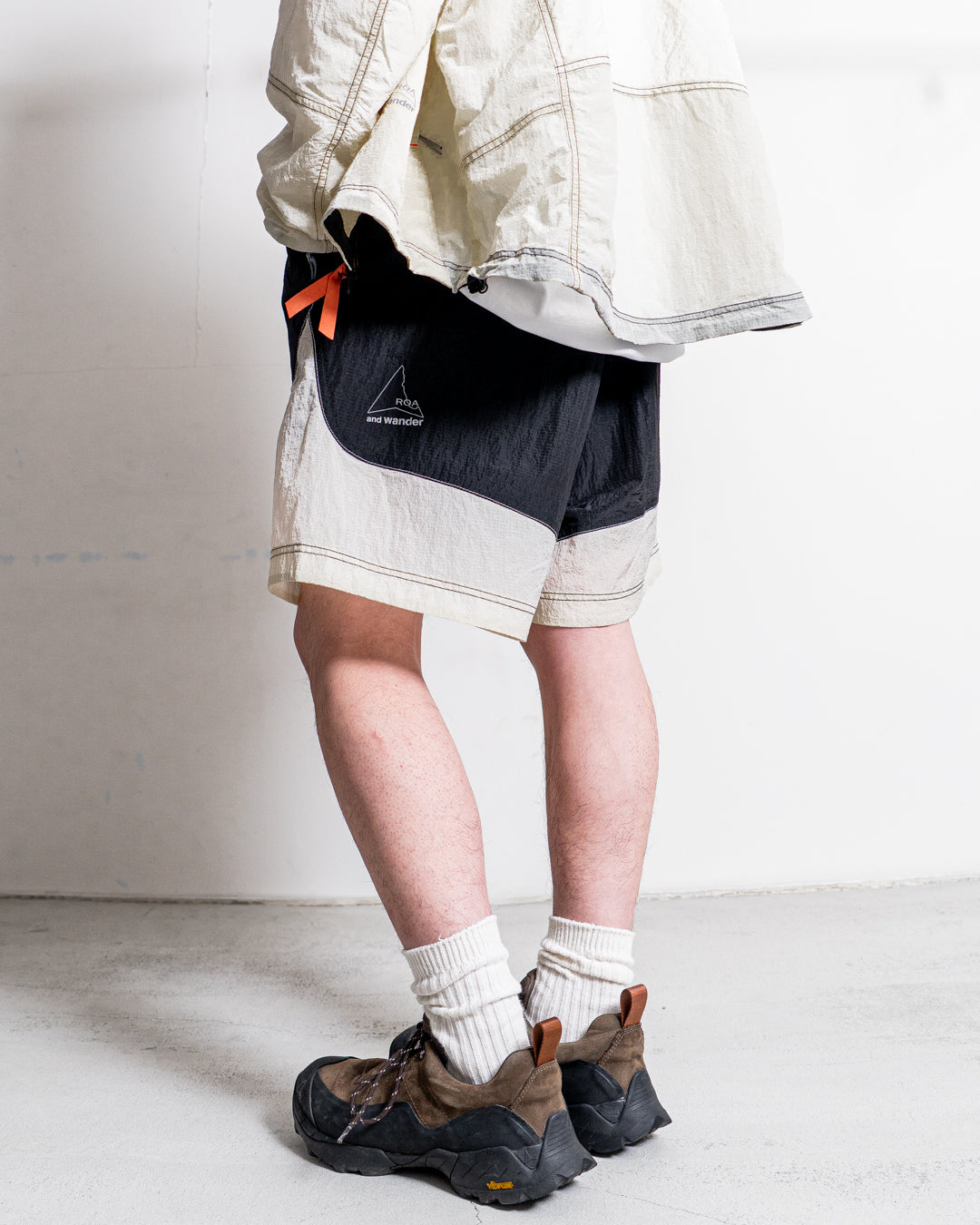 【collabolation】ROA × and wander ripstop wind short pants
