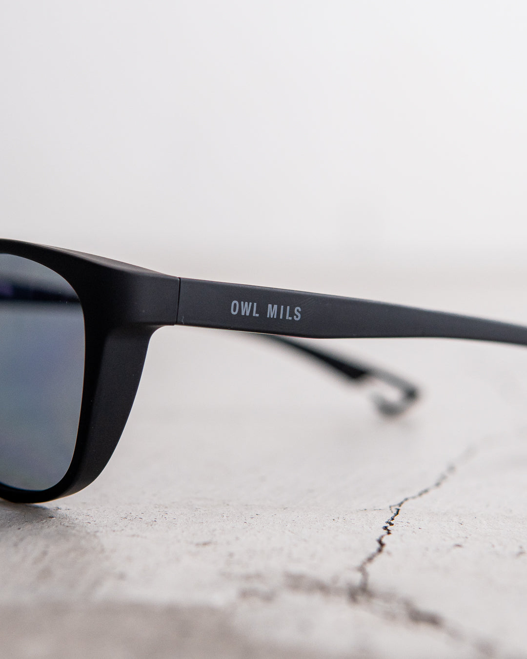 OWL MILS Izanagi : MATTE BLACK / PURPLE GREY