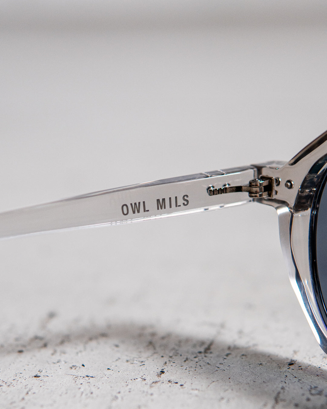 OWL MILS Rota : CLEAR WHITE / PURPLE GREY