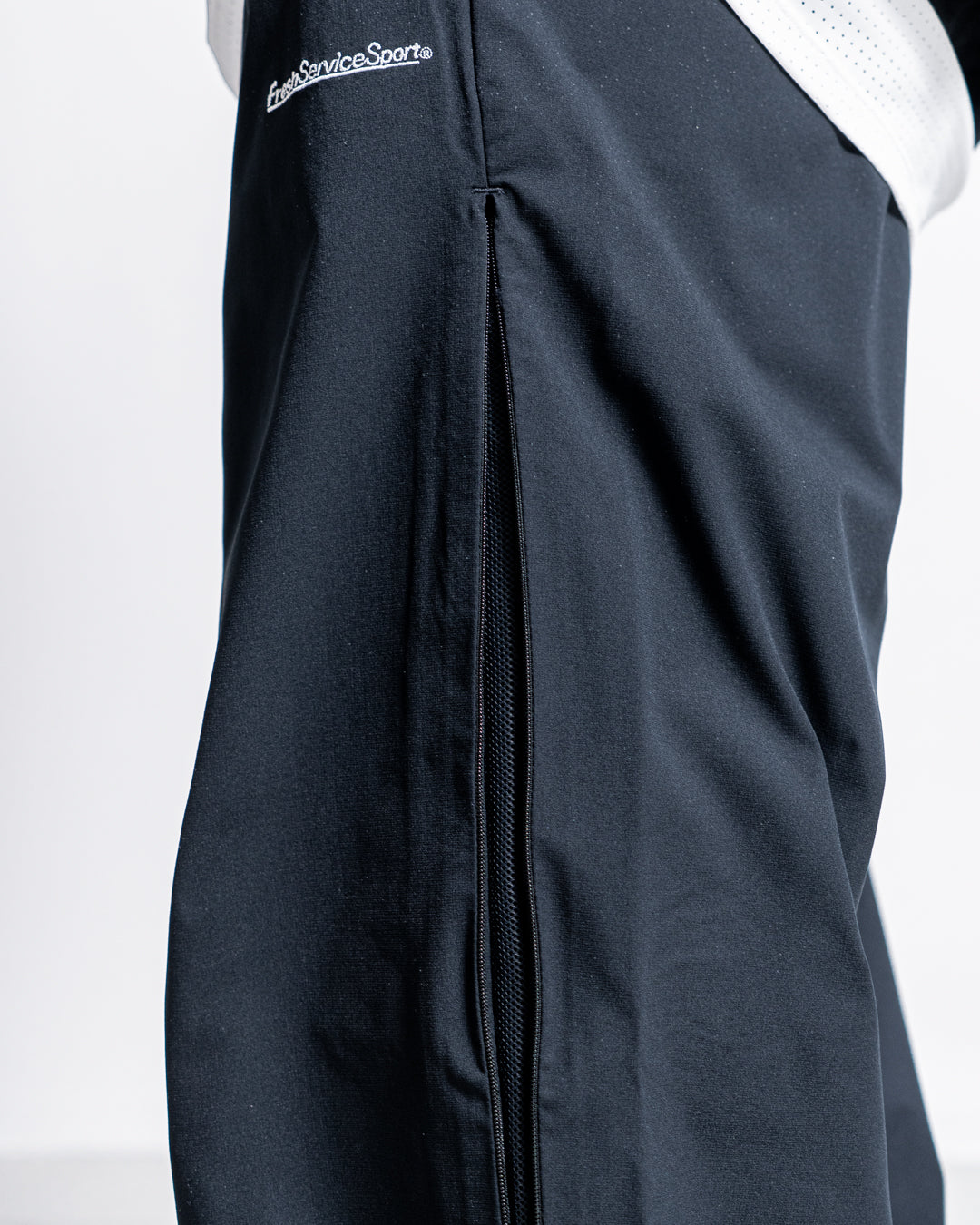 FreshService (フレッシュサービス) MOTION LAYER EASY PANTS